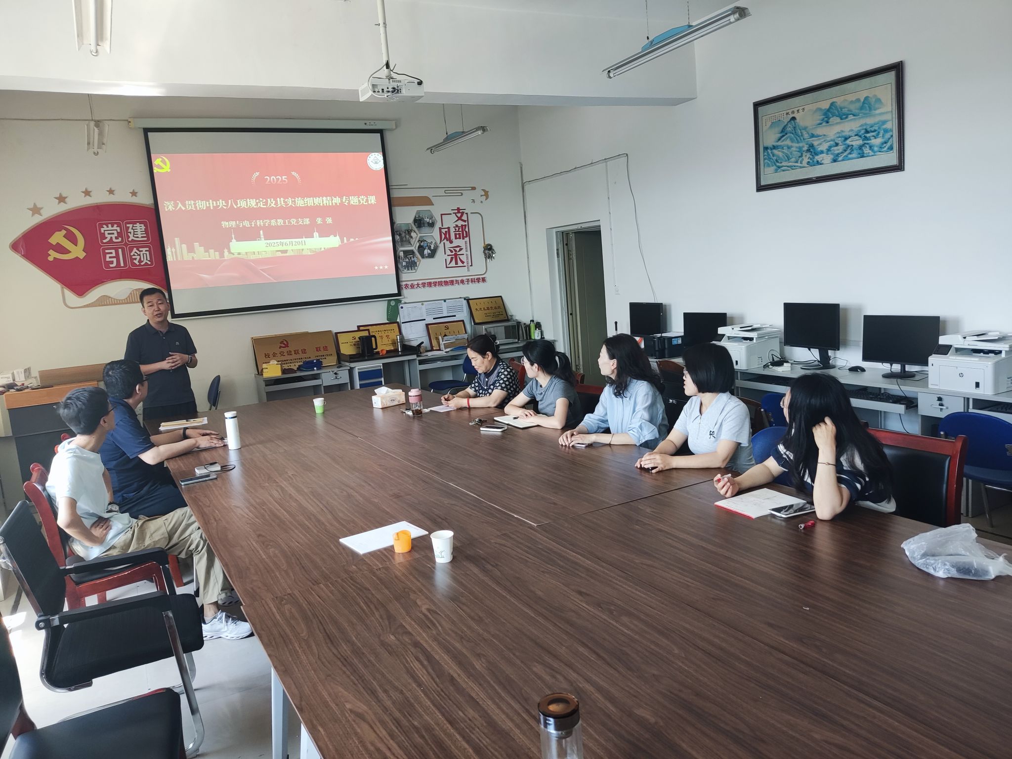 8ef4da0f417e8cc03ec2c3d6b64e78b